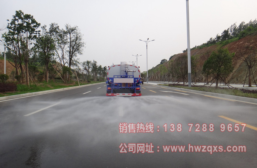 福田欧马可5吨洒水车后洒图片.jpg